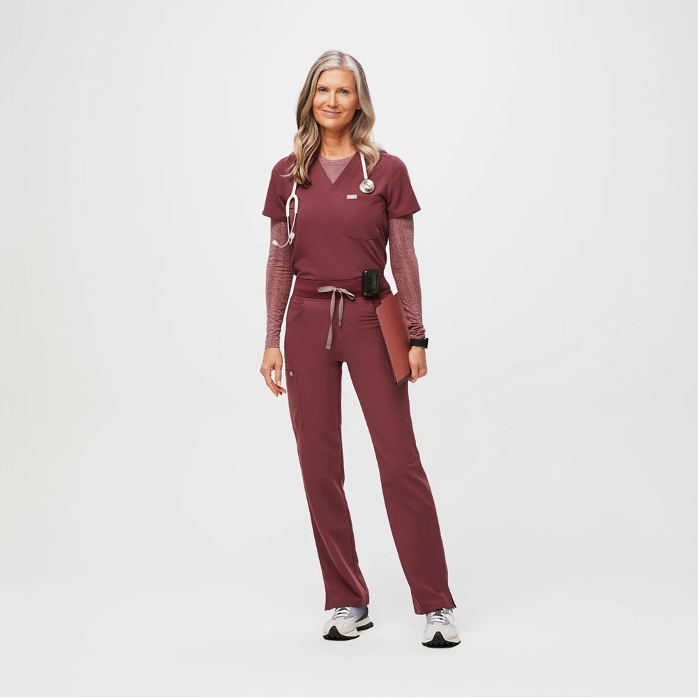 Figs Dark Cherry scrub set